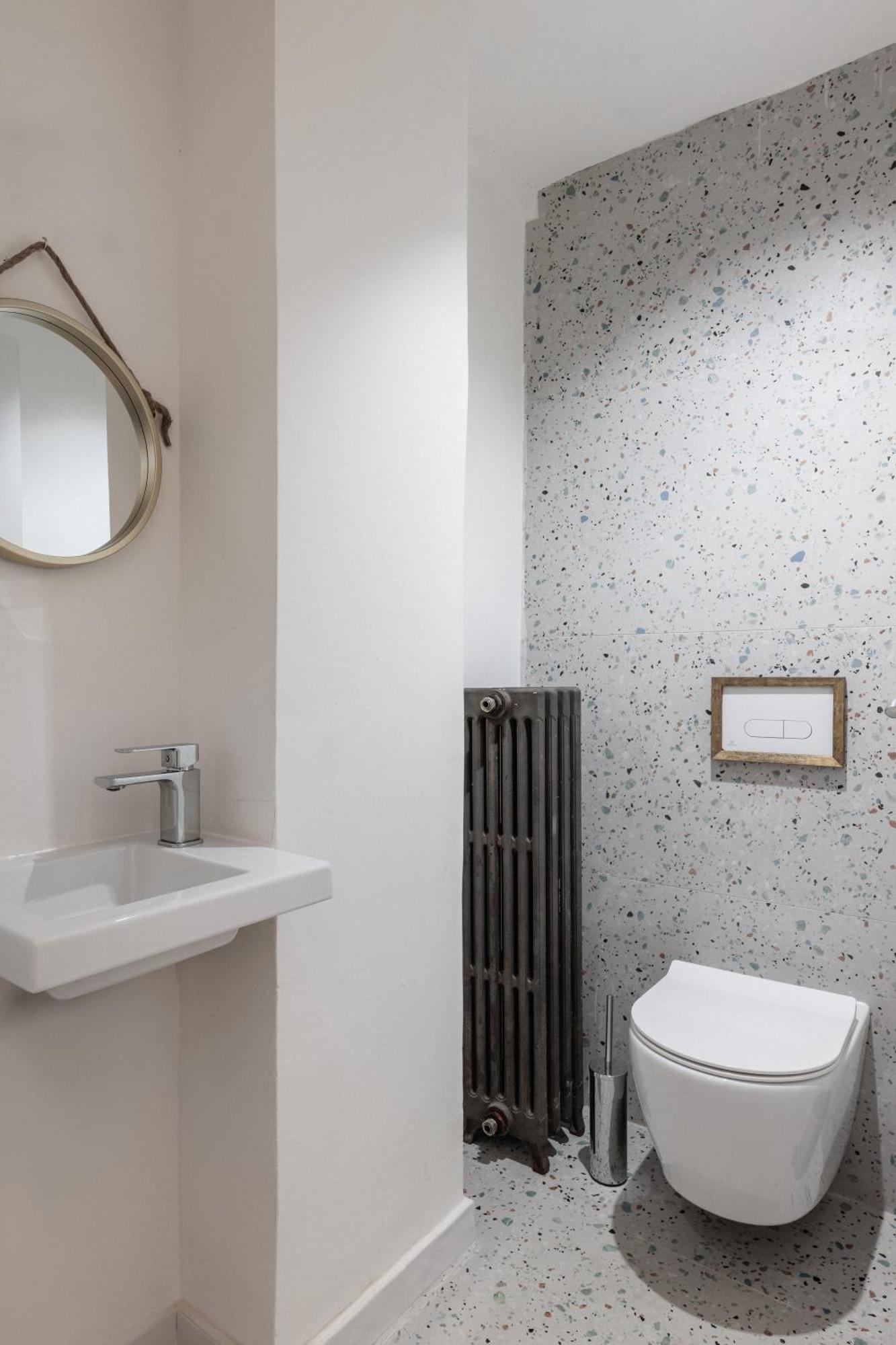 Couple-inn 2 Quality Hot Tab Apartment *